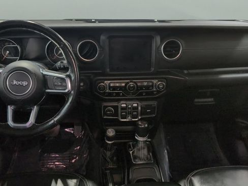 Used 2020 Jeep Wrangler Unlimited Sahara w/ Uconnect 4C Nav & Sound Group AWD/4WD image 20