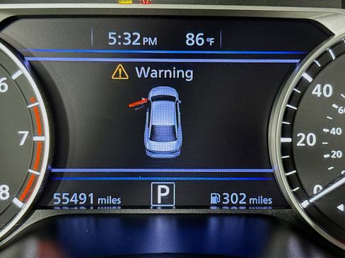 Used 2022 Nissan Altima 2.5 SV AWD/4WD image 14