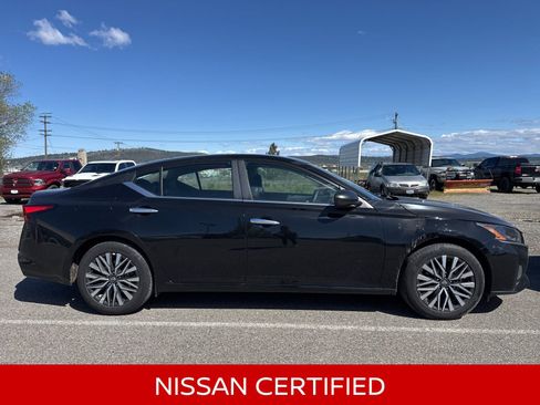 Certified 2025 Nissan Altima 2.5 SV FWD image 8