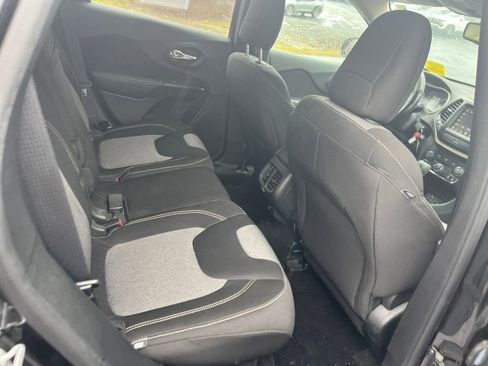 Used 2014 Jeep Cherokee Latitude image 20