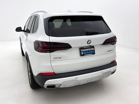 Used 2024 BMW X5 xDrive40i w/ Parking Assistance Package AWD/4WD image 8