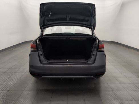 Used 2024 Nissan Versa SV FWD image 29