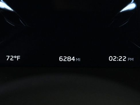 Used 2023 McLaren Artura image 12