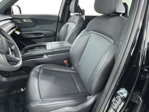 New 2027 Kia Telluride S image 10