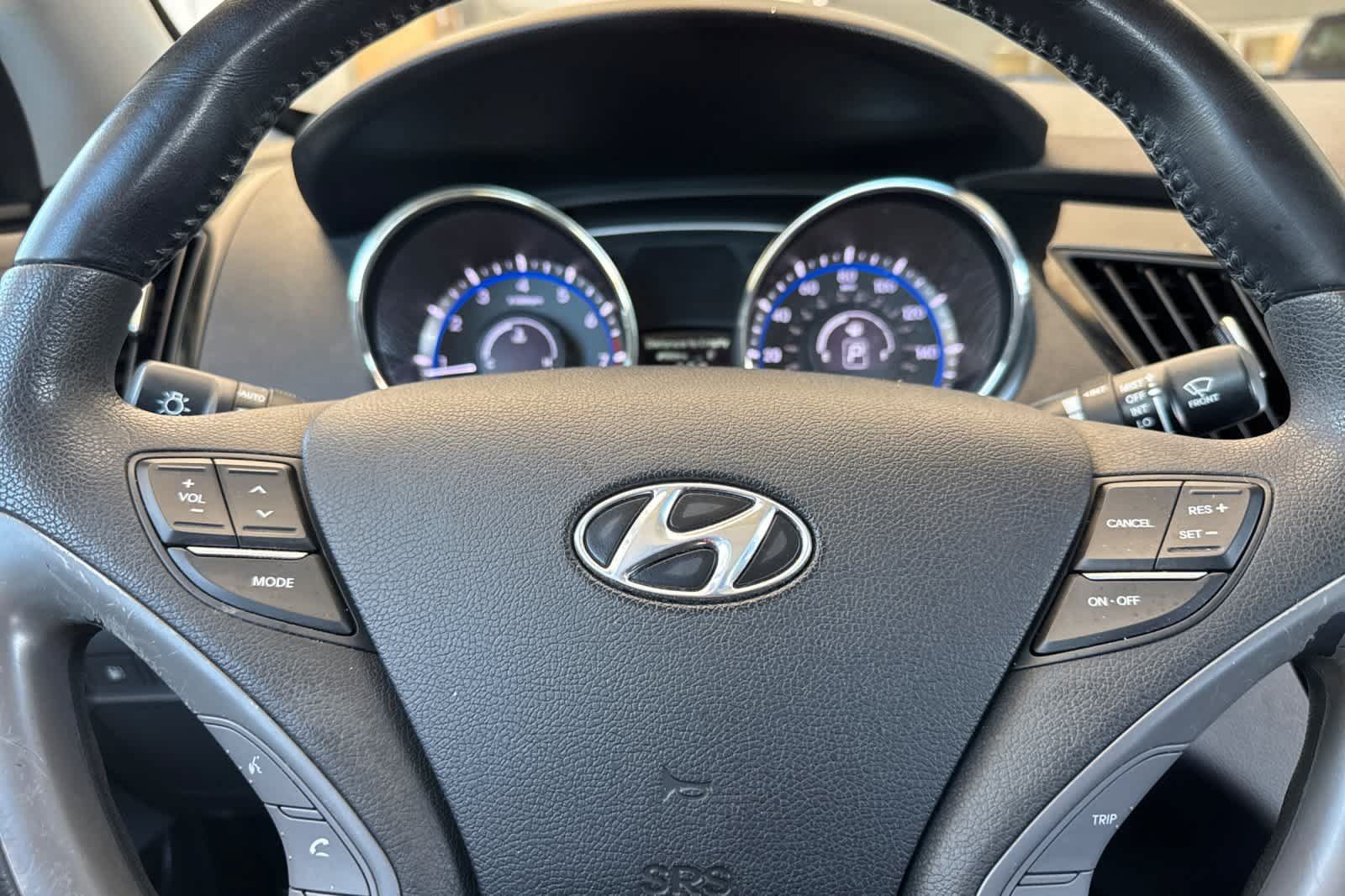 Used 2011 Hyundai Sonata Limited w/ Navigation Pkg 5 FWD image 25