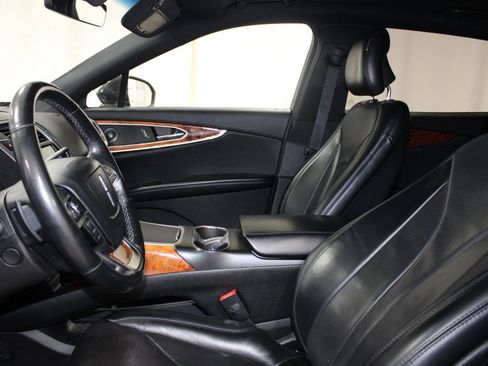Used 2019 Lincoln Nautilus Reserve w/ Cargo Utility Package AWD/4WD image 13