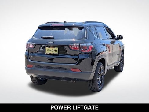 New 2026 Jeep Compass Latitude AWD/4WD image 8