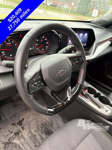 Used 2024 Chevrolet Trax RS w/ Driver Confidence Package FWD image 19