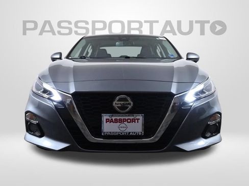 Used 2019 Nissan Altima 2.5 Platinum AWD/4WD image 2
