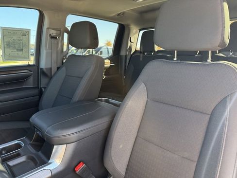 Used 2024 Chevrolet Silverado 1500 LT Trail Boss w/ Convenience Package II image 10