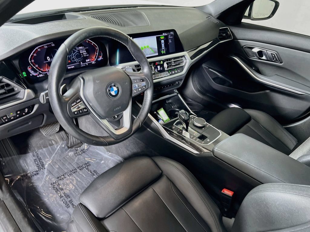 Used 2019 BMW 330i xDrive Sedan w/ Premium Package AWD/4WD image 9