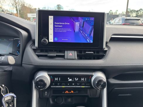 Used 2025 Toyota RAV4 LE image 18