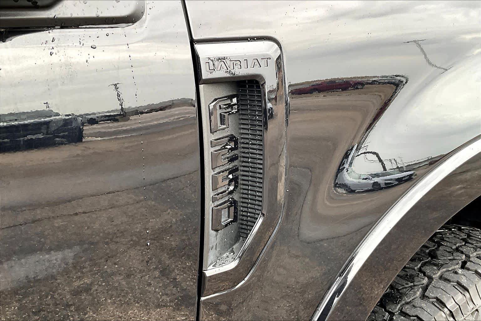 Used 2022 Ford F250 Lariat w/ Tremor Off-Road Package AWD/4WD image 30