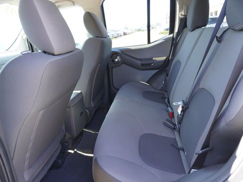 Used 2015 Nissan Xterra S w/ Value Package RWD image 15