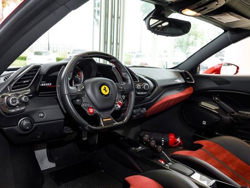 Used 2019 Ferrari 488 Pista Coupe image 24