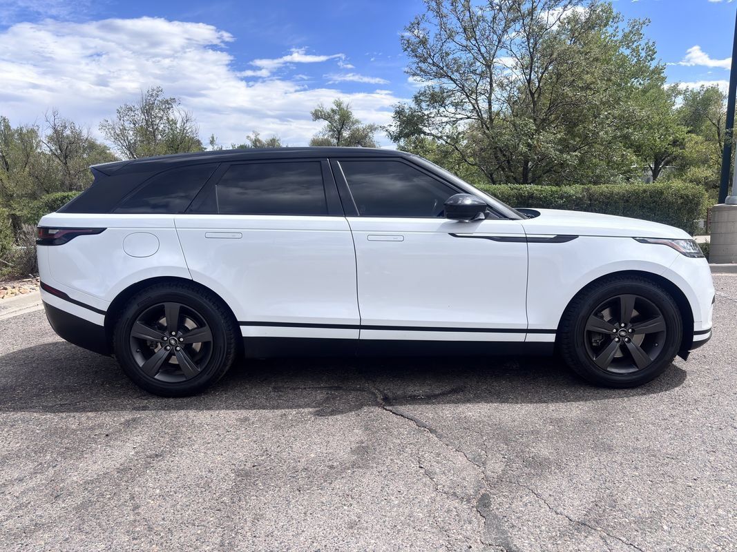 Used 2018 Land Rover Range Rover Velar S AWD/4WD image 10