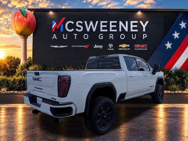 Used 2024 GMC Sierra 2500 AT4 w/ Technology Package AWD/4WD image 5