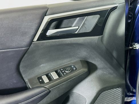 Used 2024 Mitsubishi Outlander SE image 15