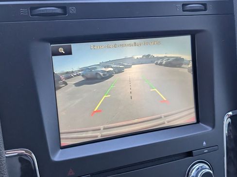 Used 2015 Lincoln Navigator L 4WD image 24