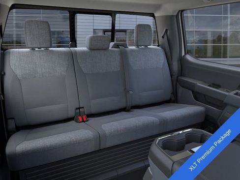 New 2026 Ford F250 XLT w/ XLT Premium Package AWD/4WD image 13