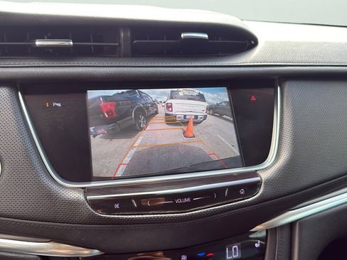 Used 2017 Cadillac XT5 Luxury w/ Driver Awareness Package FWD image 17