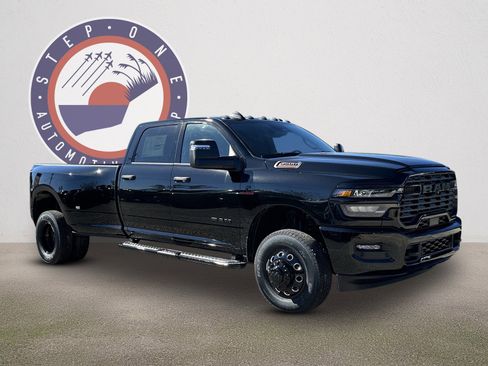 New 2026 RAM 3500 Big Horn image 2