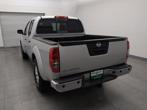 Used 2016 Nissan Frontier SV w/ SV Value Truck Package image 6