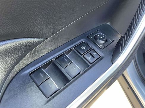 Used 2024 Toyota RAV4 XLE FWD image 18