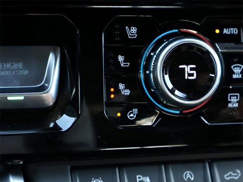 Used 2024 GMC Sierra 1500 Denali Ultimate image 28