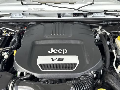 Used 2017 Jeep Wrangler Sport w/ Quick Order Package 24S image 13