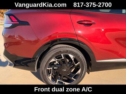 Used 2024 Kia Sportage SX image 8