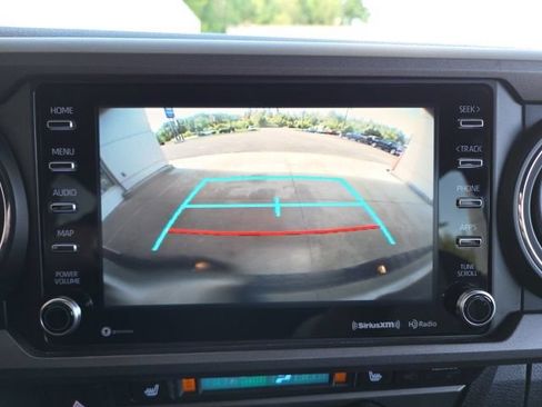 Used 2020 Toyota Tacoma TRD Sport AWD/4WD image 12