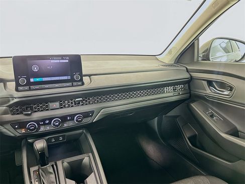 Certified 2025 Honda Accord SE image 26