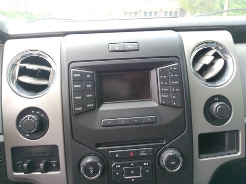Used 2013 Ford F150 XLT w/ Luxury Equipment Group AWD/4WD image 34