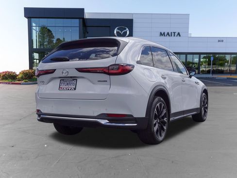 Used 2024 MAZDA CX-90 Plug-In Hybrid w/ Premium Plus AWD/4WD image 4
