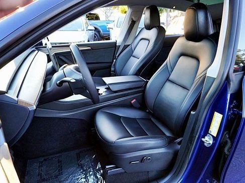 Used 2023 Tesla Model Y Long Range image 16