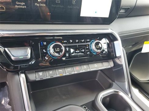 New 2025 GMC Sierra 3500 Denali w/ Technology Package image 14