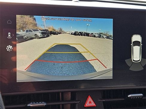 Used 2023 Kia Sportage EX image 16