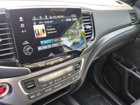 Used 2024 Honda Passport EX-L image 18