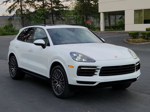 Used 2020 Porsche Cayenne w/ Premium Package Plus AWD/4WD image 5