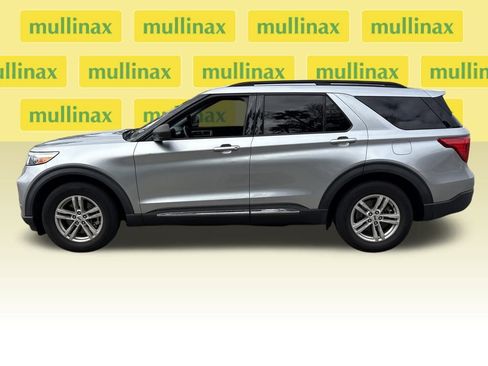 Used 2022 Ford Explorer XLT image 10