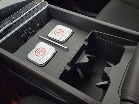 New 2026 Hyundai Santa Fe SE image 14