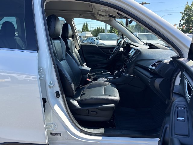 Used 2023 Subaru Forester Touring AWD/4WD image 9