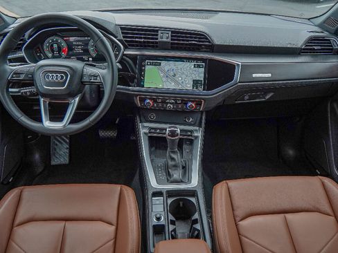 Certified 2025 Audi Q3 2.0T Premium Plus w/ Premium Plus Package image 24