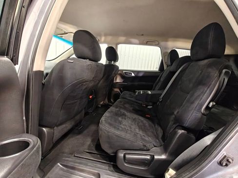Used 2015 Nissan Pathfinder S AWD/4WD image 28