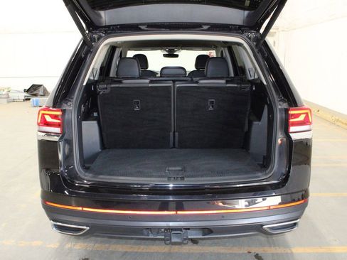 Used 2024 Volkswagen Atlas SE image 13