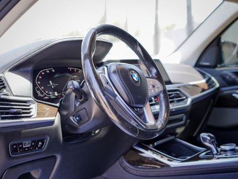 Used 2019 BMW X7 xDrive40i w/ Premium Package AWD/4WD image 8