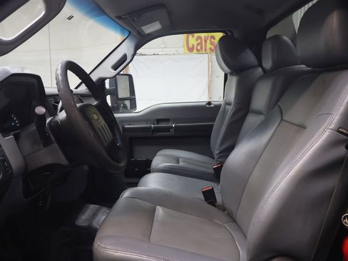 Used 2015 Ford F550 XL image 14
