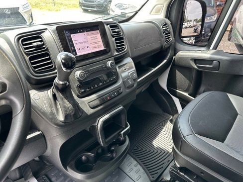 Used 2023 RAM ProMaster 2500 w/ Driver Convenience Group FWD image 34