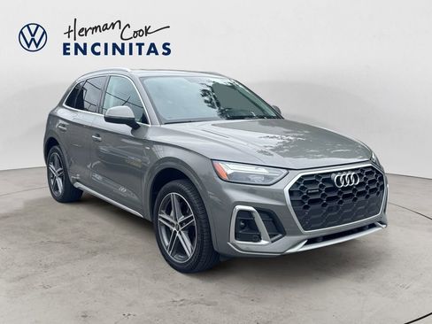 Used 2023 Audi Q5 e Premium w/ Convenience Package AWD/4WD image 7